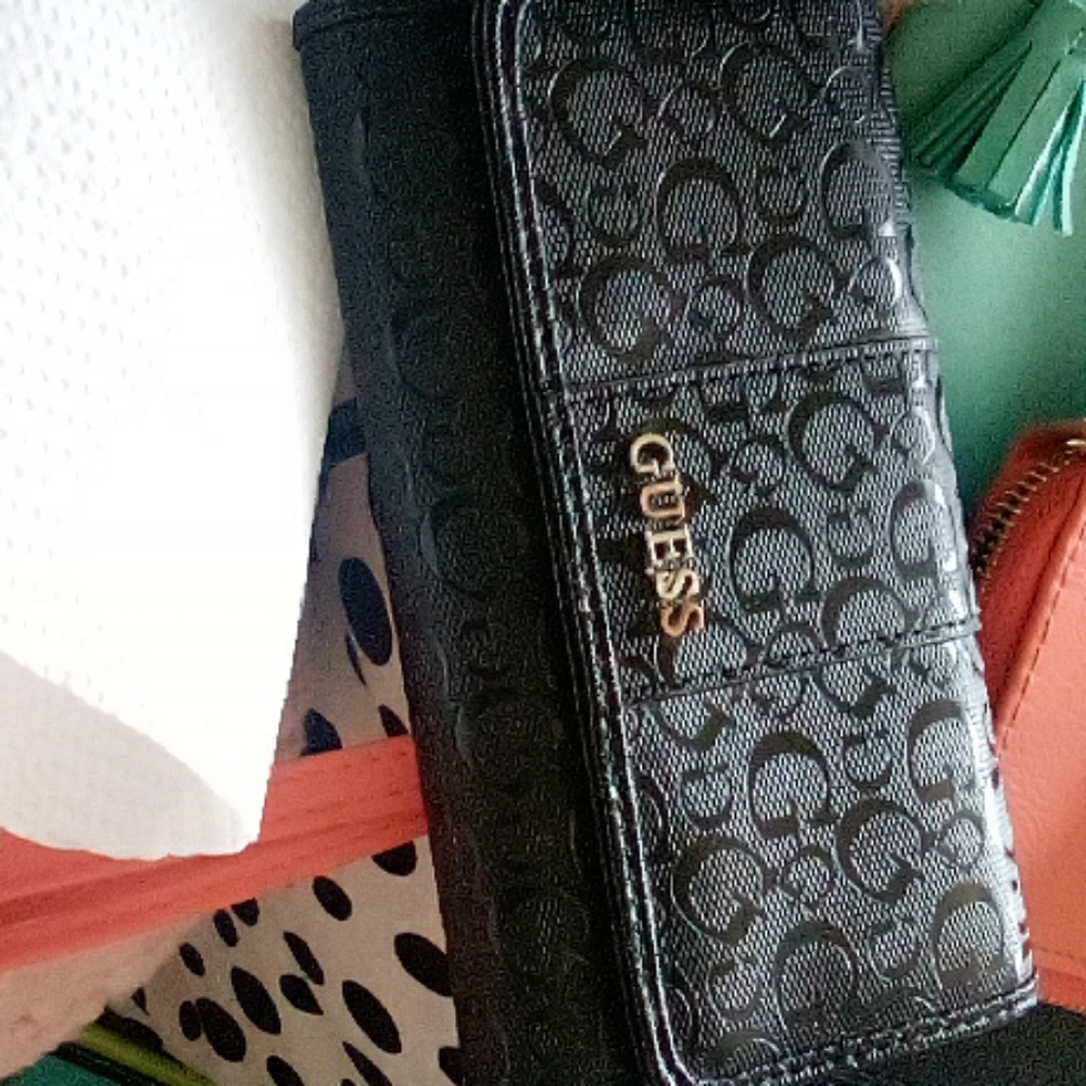 Black guess wallet